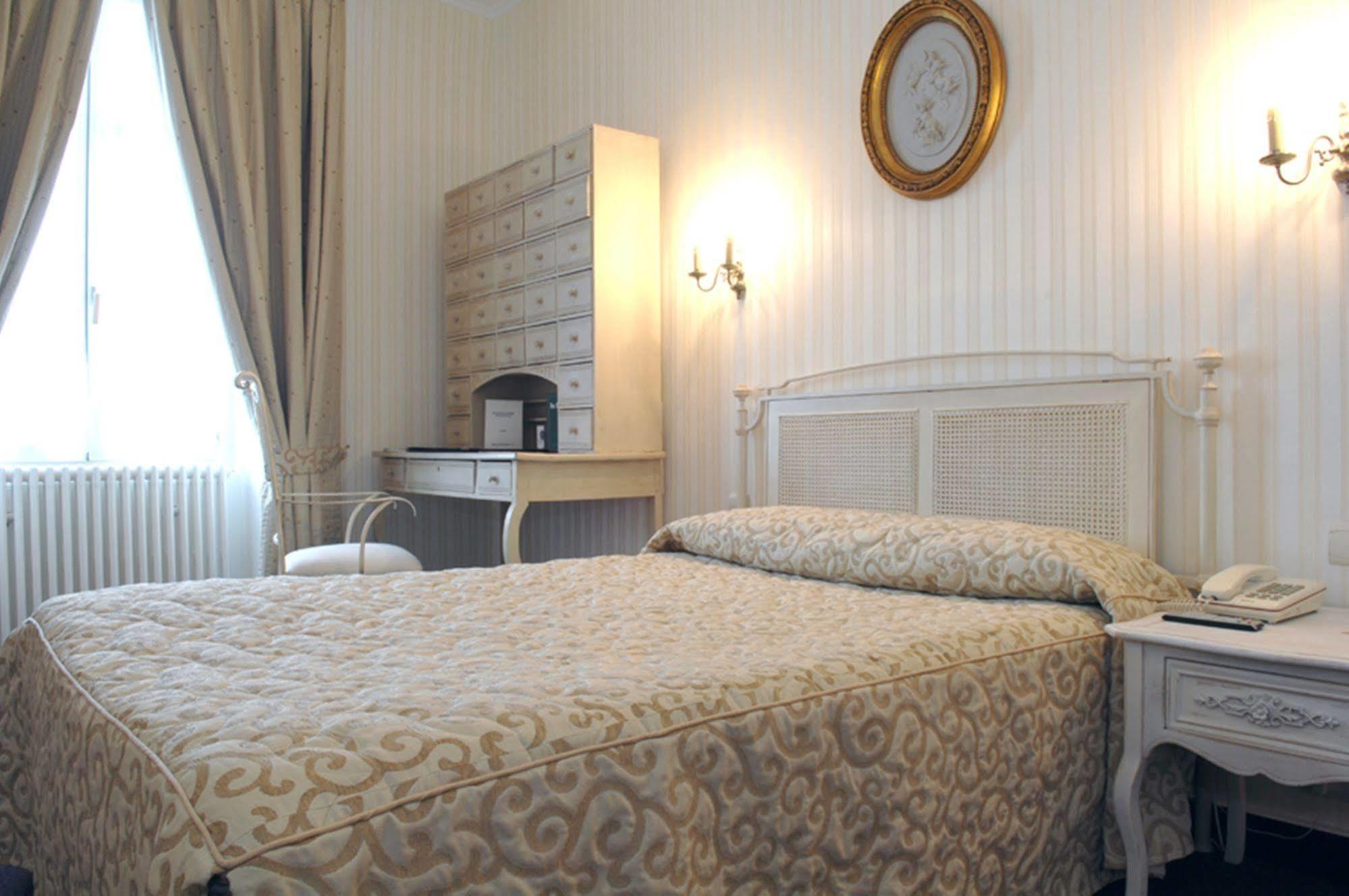 De France 4* Angers